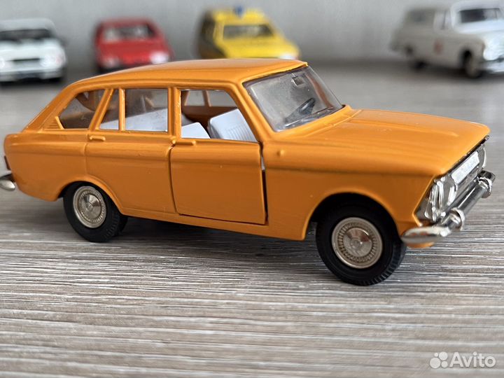 Модель СССР Иж -Комби 1:43