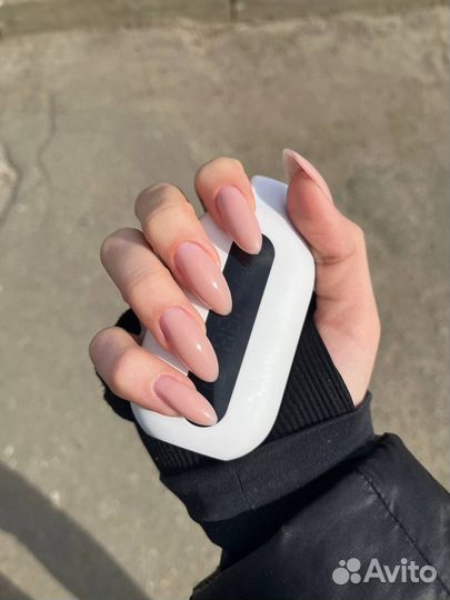 Мастер маникюра