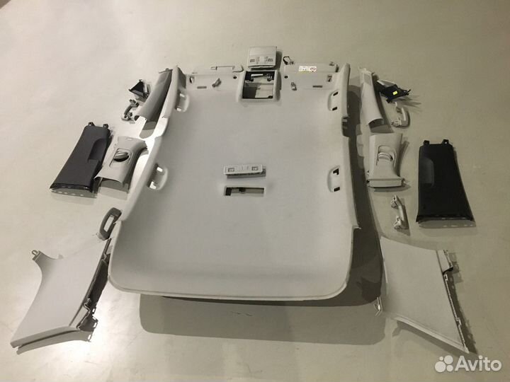 Комплектующие потолка, козырьки, стойки VW Golf 7