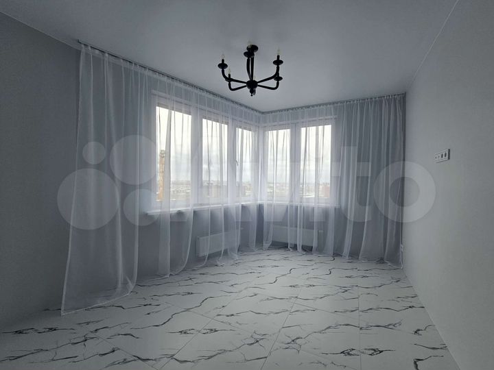 3-к. квартира, 88,4 м², 13/18 эт.