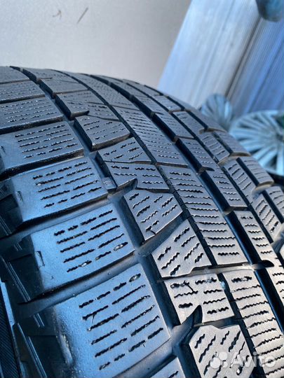 Yokohama Ice Guard Studless IG50 215/55 R16