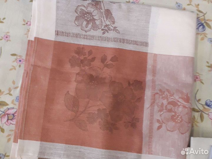 Скатерть льняная.простынь льняная,рушник
