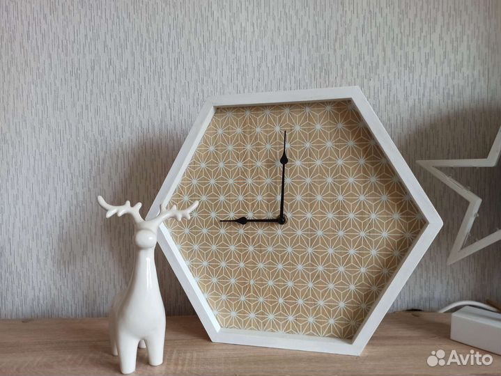 Часы modi интерьерные