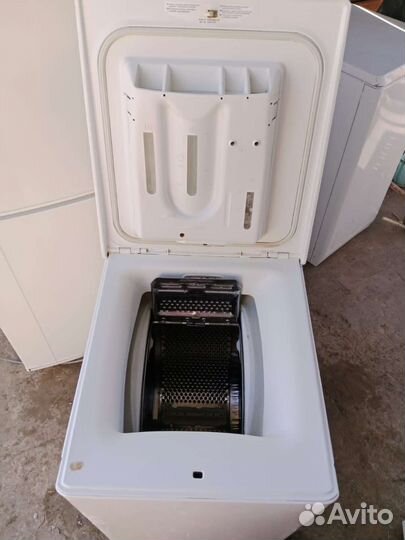 Стиральная машина с вертикальной загрузкой