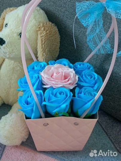 Корзинка с мыльными розами