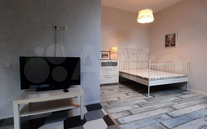 Квартира-студия, 42 м², 4/4 эт.