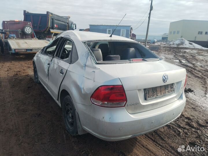 VW Polo 2012 седан - разбор на запчасти