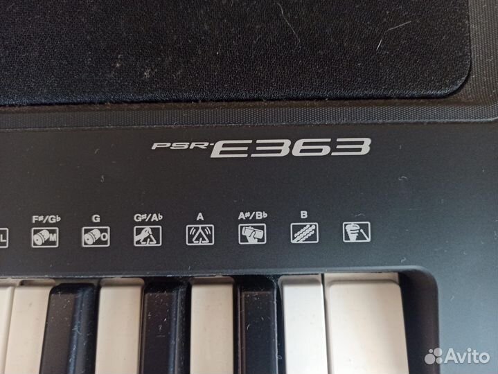 Цифровой синтезатор Yamaha PSR-E363