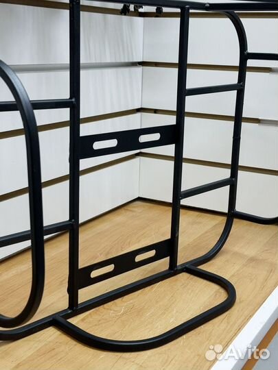 Багажник с бортом на электровелосипед