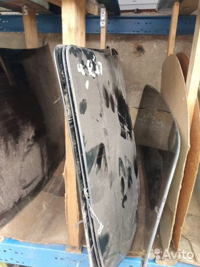 Заднее стекло на бмв е46 седан