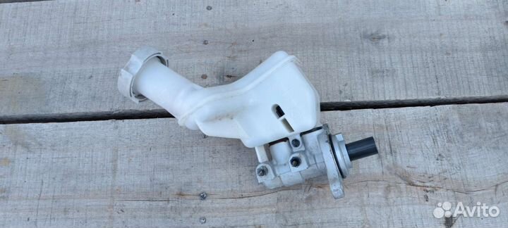 Главный тормозной цилиндр Киа Пиканто 2 1.2