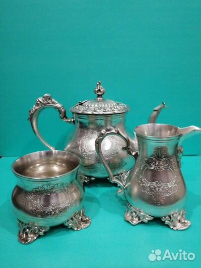 Антикварный чайный сервиз
