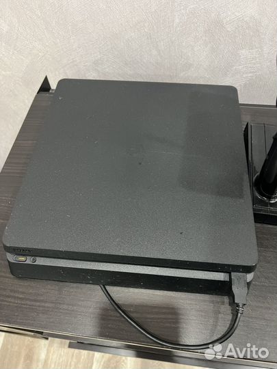 Ps4 slim 500gb+ ps move+ps aim controller