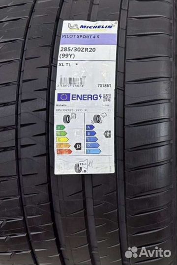 Michelin Pilot Sport 4 S 285/30 R20 99Y