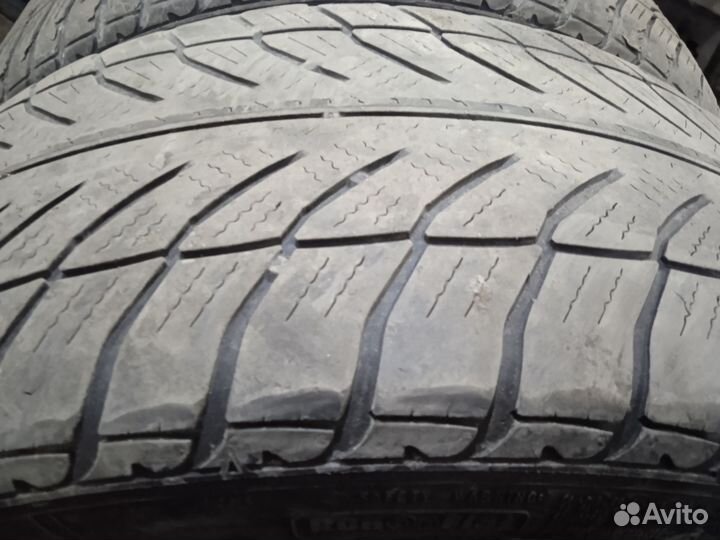 Goodyear UltraGrip 8 245/45 R18 100V