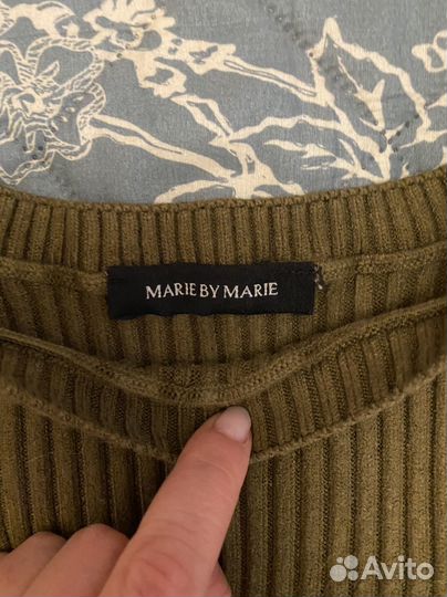 Костюмы по 250