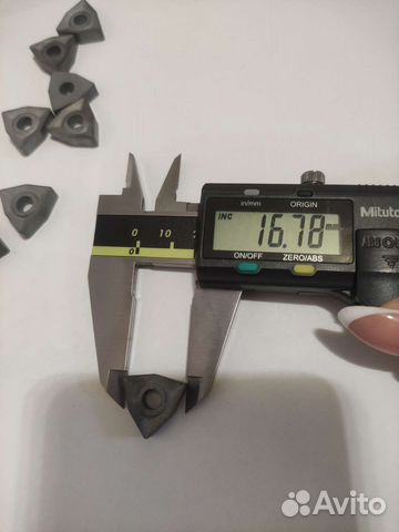 Сменная твердосплавная пластина токарного резца