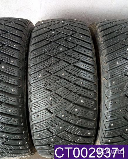 Goodyear Ultragrip Ice Arctic 215/55 R16 96T