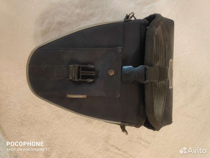 Зеркальный фотоаппарат pentax K100D