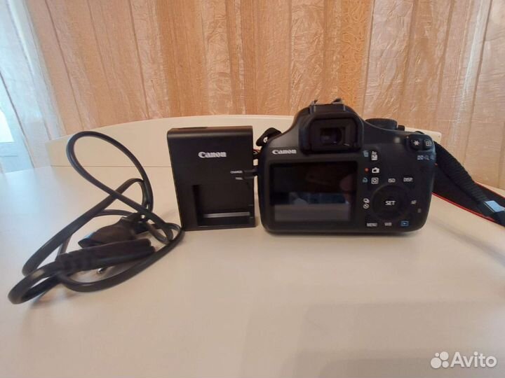 Зеркальный фотоаппарат canon eos 1100d