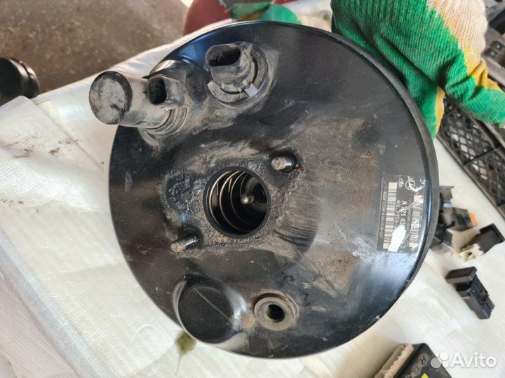 Вакуумный усилитель тормозов Mercedes-Benz S-Klass