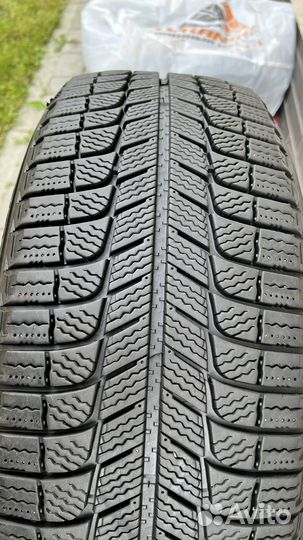 Michelin X-Ice 3 225/60 R17 99H