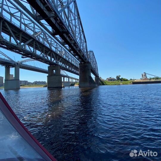 Аренда катера, прогулки по реке