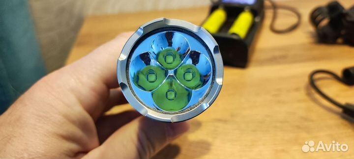 Nitecore C17