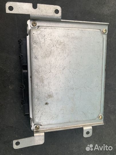 Блок управления Audi A6 C4 2.8 v6 4d0907551b