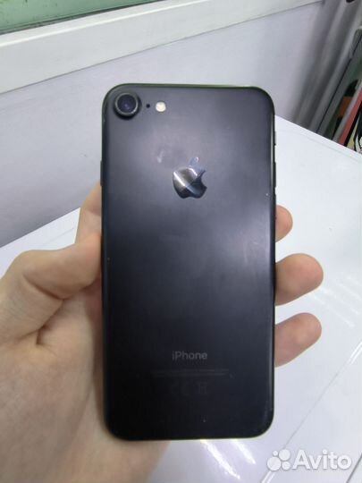 iPhone 7, 32 ГБ