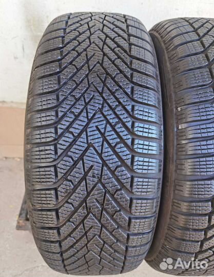 Pirelli Cinturato Winter 2 215/55 R17 98V