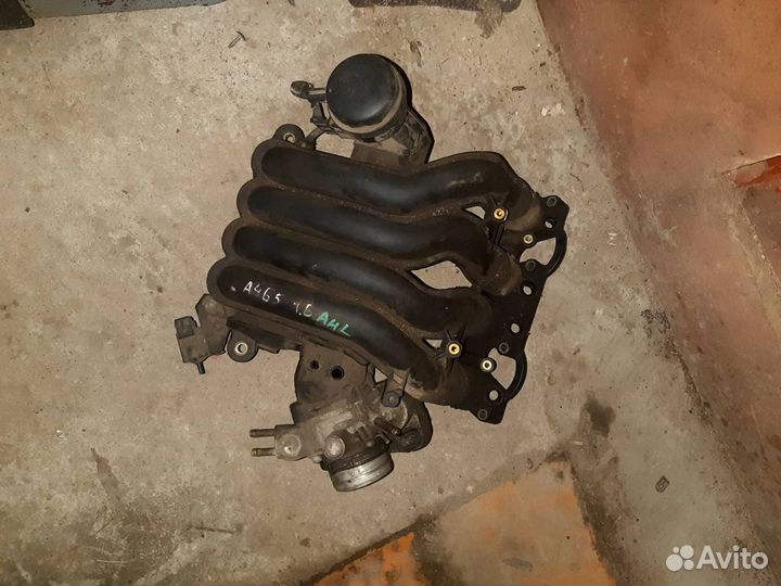 Коллектор Впускной Audi A4 B5 1.6л AHL