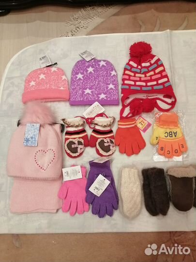 Шапки, варежки, перчатки для девочки. Новые
