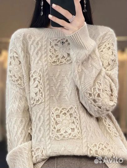 Джемпер кашемировый с декором