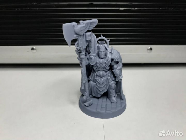 Warhammer 40000 миниатюры Trajann Valoris