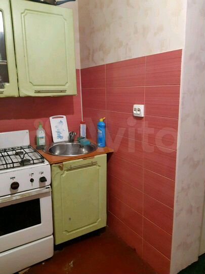 Комната 18 м² в 3-к., 2/2 эт.