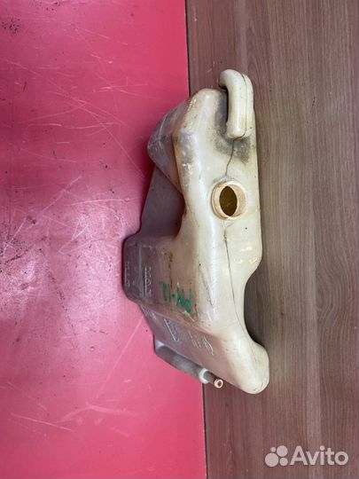 Бачок расширительный 21710WF500 Nissan Liberty M12