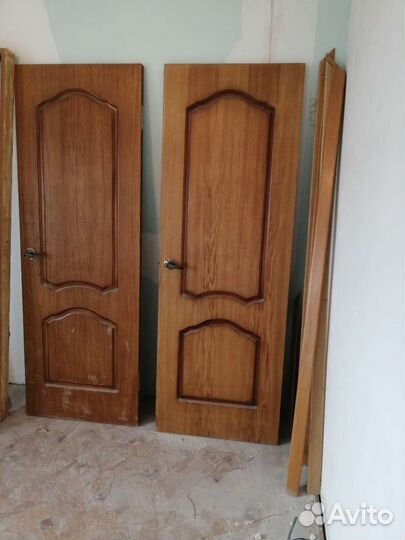Двери входные деревянные бу