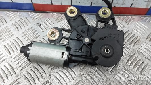 Моторчик стеклоочиcтителя 3-5 volkswagen touareg 7