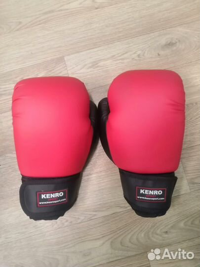 Боксерские перчатки