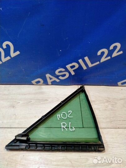 Форточка двери задняя левая Toyota Mark I I JZX110