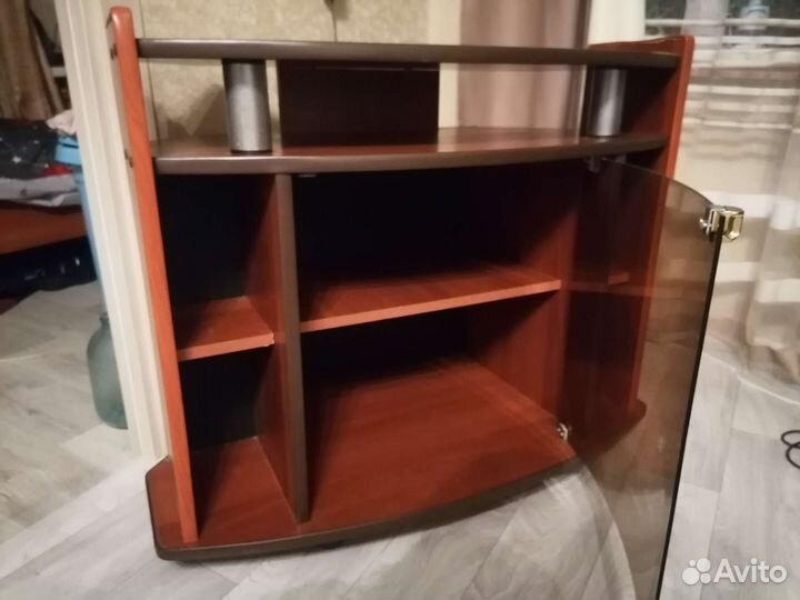 Тумба под телевизор