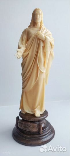 Статуэтка Иисус Христос