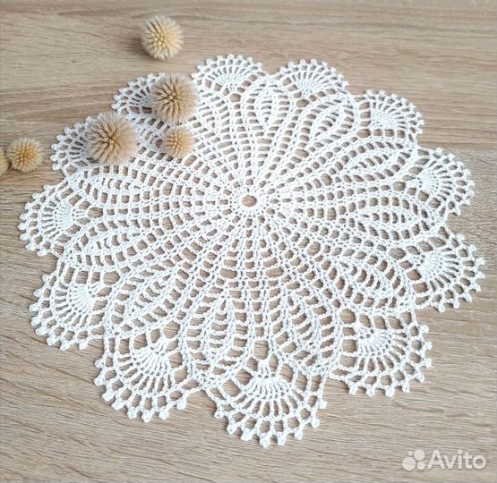 Салфетка крючком ручной работы