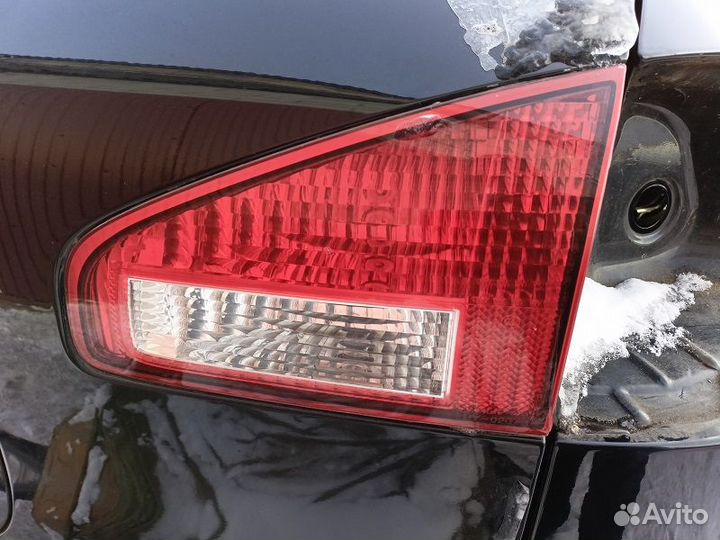 Фонарь в багажник правый Subaru Tribeca WXF 2008г