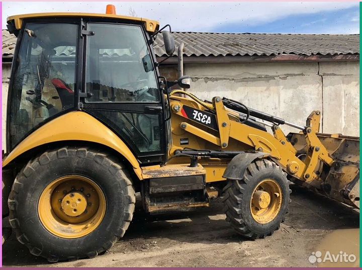 Левое стекло на Caterpillar 428f2 432f2 434f2 444f2