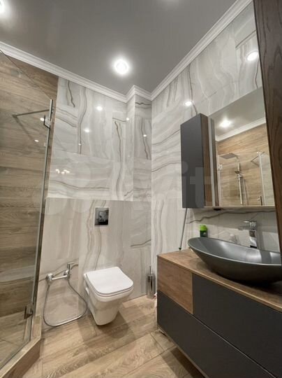 2-к. квартира, 72 м², 1/5 эт.