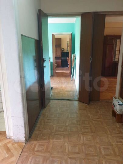 4-к. квартира, 92 м², 4/4 эт.