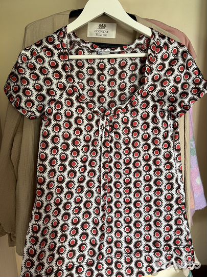 Женские вещи 42-44