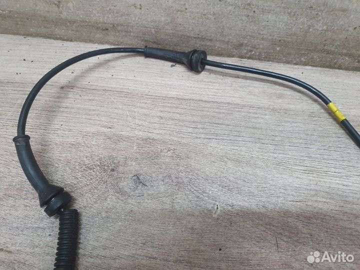 Датчик ABS передний Ford Fiesta Mk5 (2002—2008)